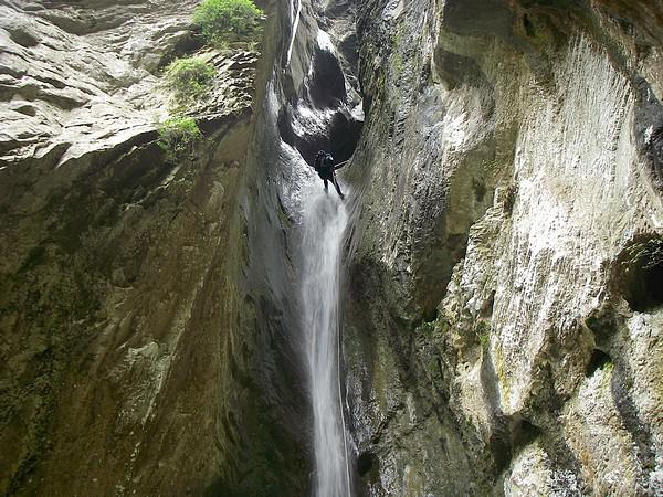 Chute en rapel du canyon Morghe de la Maglia